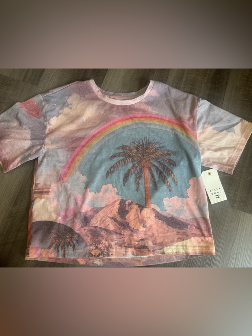 Billabong Women’s Palm Tree Rainbow Graphic Tee in Pink Multi size medium